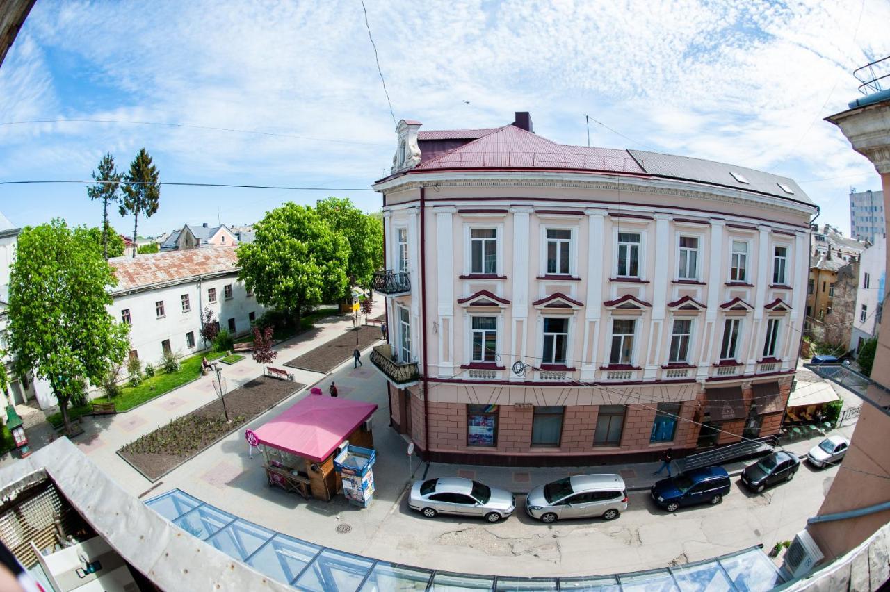 Прекрасная Квартира В Самом Центре Ternopil Bagian luar foto